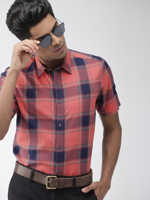 

Indian Terrain Men Coral Orange & Navy Blue Slim Fit Checked Casual Shirt