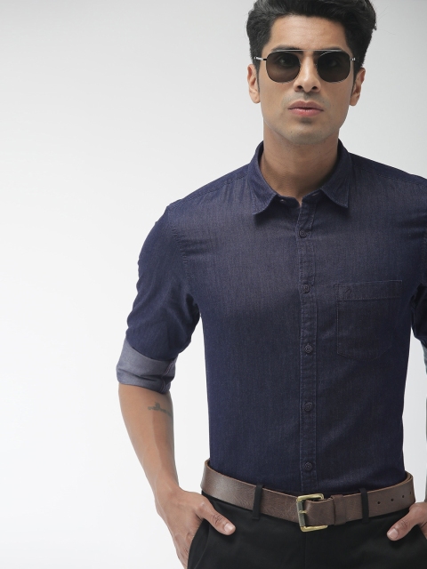

Indian Terrain Men Blue Chiseled Slim Fit Solid Chambray Casual Shirt