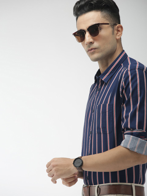 

Indian Terrain Men Navy Blue & White Slim Fit Striped Smart Casual Shirt