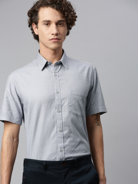 

Indian Terrain Men Grey & White Slim Fit Self Design Casual Shirt
