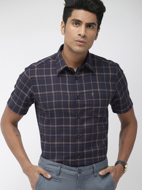 

Indian Terrain Men Navy Blue & Beige Slim Fit Checked Smart Casual Shirt