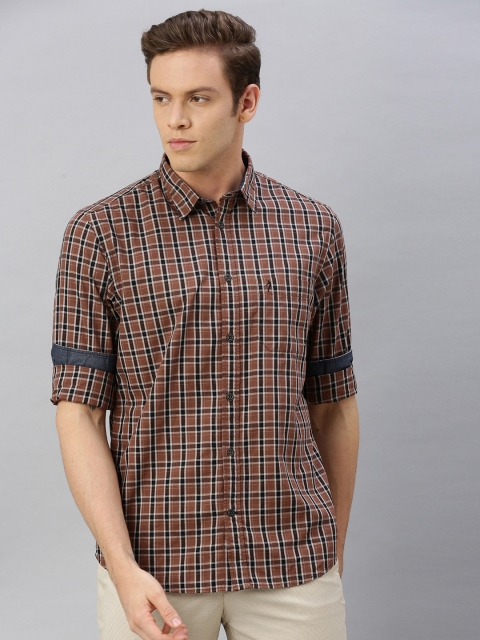 

Indian Terrain Men Brown & White Chiseled Fit Checked Casual Shirt