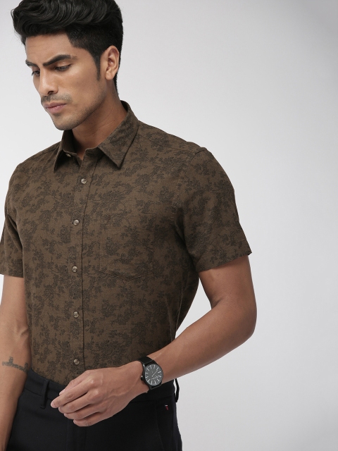 

Indian Terrain Men Brown & Black Slim Fit Printed Smart Casual Shirt