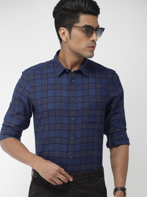 

Indian Terrain Men Navy Blue & White Chiseled Slim Fit Checked Casual Shirt