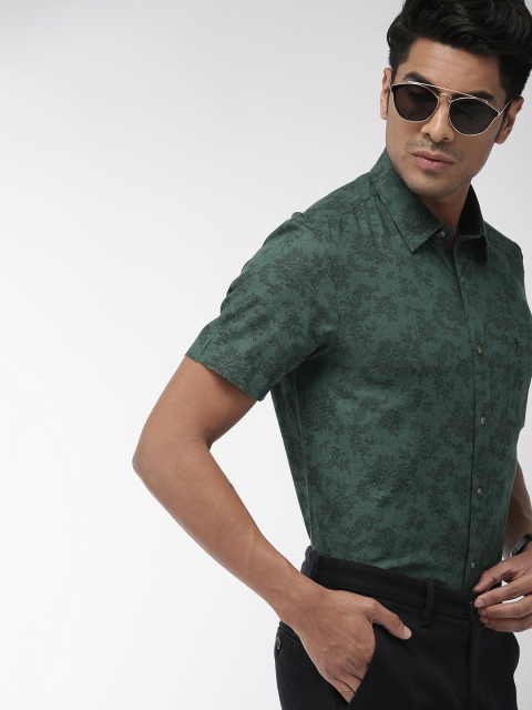 

Indian Terrain Men Green Slim Fit Printed Smart Casual Shirt