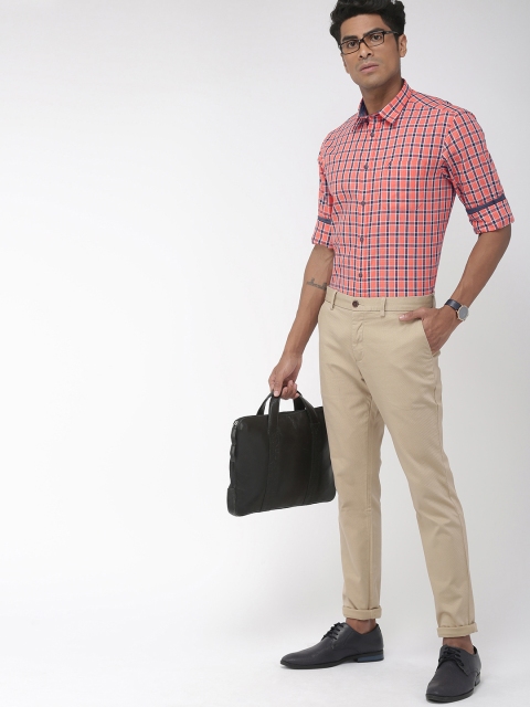 

Indian Terrain Men Peach-Coloured & Navy Blue Slim Fit Checked Smart Casual Shirt