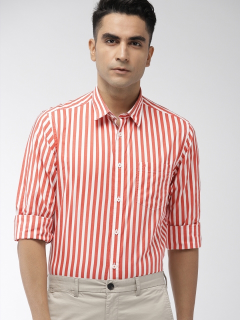 

Indian Terrain Men Red & White Slim Fit Striped Casual Shirt