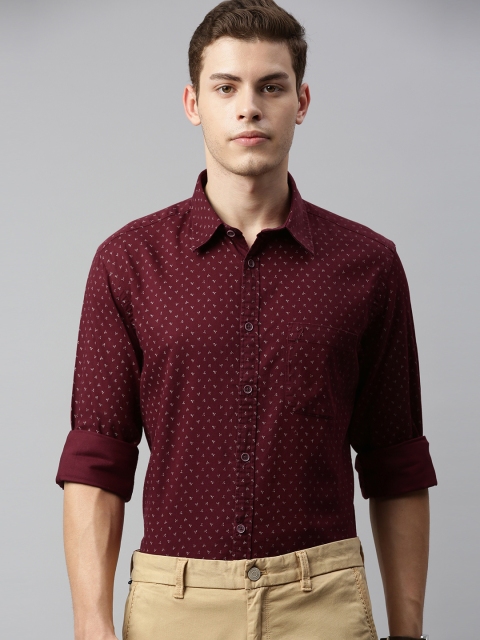 

Indian Terrain Men Burgundy & Beige Slim Fit Printed Smart Casual Shirt