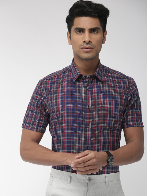 

Indian Terrain Men Navy Blue & Red Slim Fit Checked Smart Casual Shirt