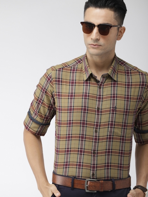 

Indian Terrain Men Olive Green & Maroon Slim Fit Checked Casual Shirt