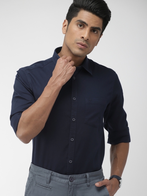 

Indian Terrain Men Navy Blue Regular Fit Solid Casual Shirt