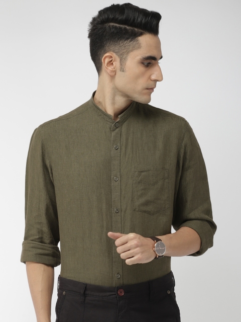 

Indian Terrain Men Olive Green Slim Fit Solid Smart Casual Linen Shirt