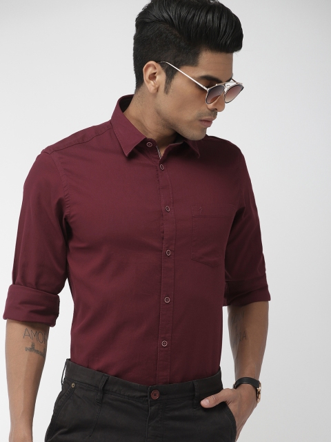 

Indian Terrain Men Red Slim Fit Solid Casual Shirt