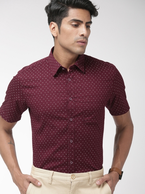 

Indian Terrain Men Burgundy & Off-White Slim Fit Printed Smart Casual Shirt