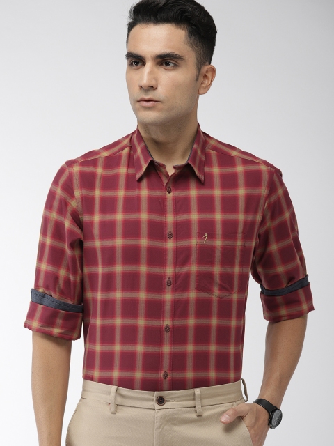 

Indian Terrain Men Maroon & Khaki Slim Fit Checked Semiformal Shirt
