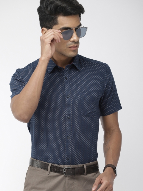 

Indian Terrain Men Navy Blue & Beige Slim Fit Printed Smart Casual Shirt