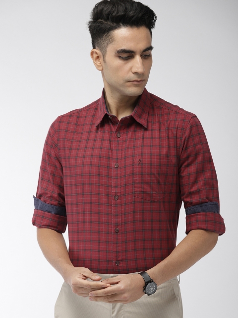 

Indian Terrain Men Burgundy & Olive Green Slim Fit Checked Casual Shirt