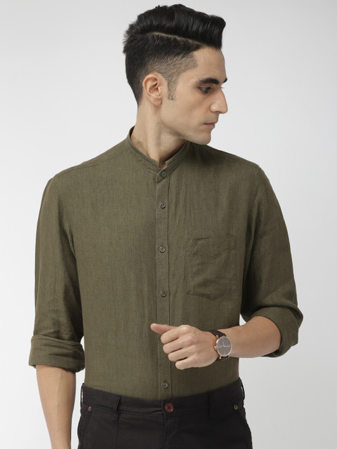 

Indian Terrain Men Olive Green Slim Fit Solid Smart Casual Linen Shirt