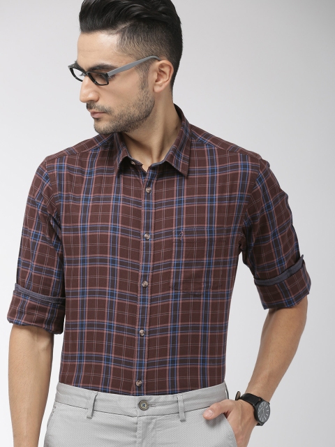 

Indian Terrain Men Brown & Blue Regular Fit Checked Casual Shirt