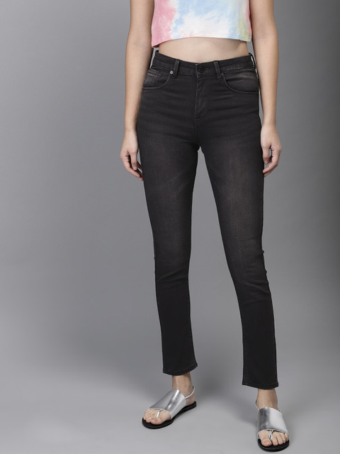 

HERE&NOW Women Black Skinny Fit Mid-Rise Clean Look Stretchable Cropped Jeans