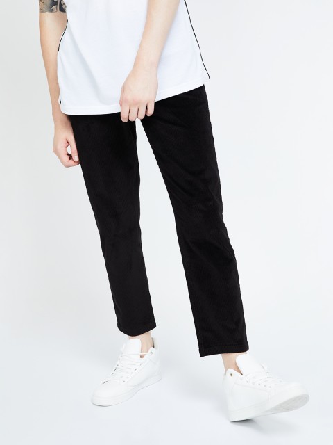 

Bossini Men Black Slim Tapered Fit Solid Corduroy Regular Trousers