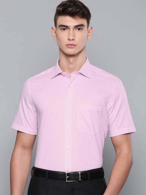 

Louis Philippe Men White & Pink Classic Regular Fit Checked Formal Shirt