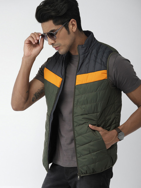 

Indian Terrain Men Olive Green Solid Insulator Puffer Jacket