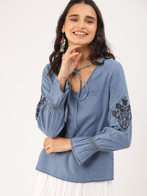 

DressBerry Women Blue Solid Regular Chambray Pure Cotton Top