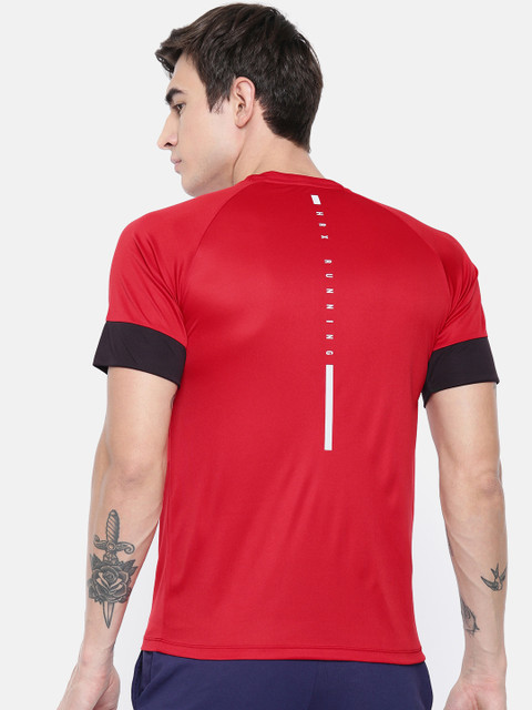 

HRX by Hrithik Roshan Men Red Solid Rapid Dry Lightweight Regular Fit Running T-shirt