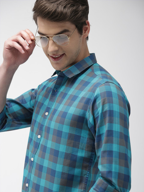 

Mast & Harbour Men Turquoise Blue Regular Fit Checked Casual Shirt