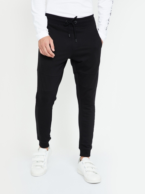 

Forca by Lifestyle Men Black Solid Slim-Fit Joggers