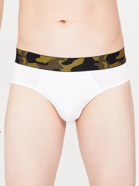 

Fame Forever by Lifestyle Men White Solid Briefs 8903742044900