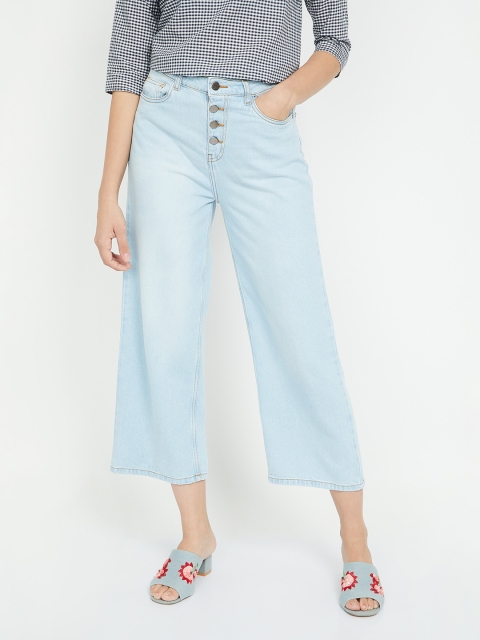 

Ginger by Lifestyle Women Blue Flared Mid-Rise Clean Look Jeans