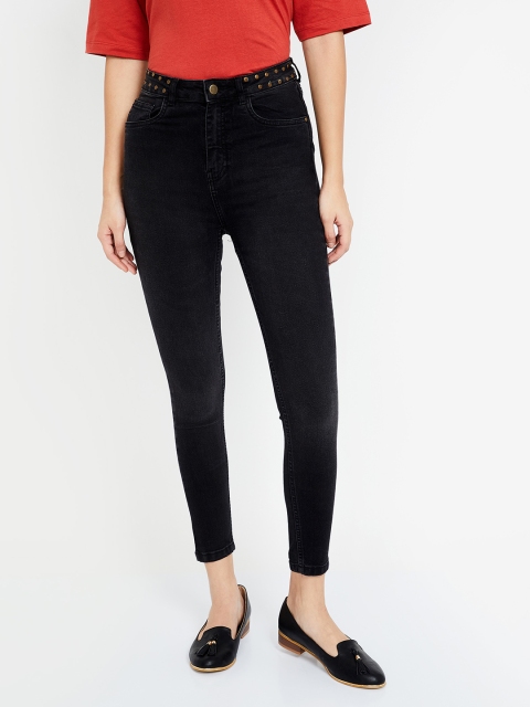 

Ginger by Lifestyle Women Black Straight Fit Mid-Rise Clean Look Jeans