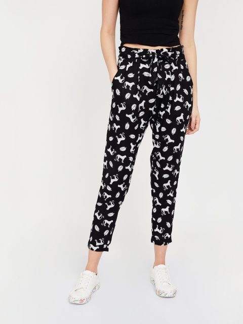 

Ginger by Lifestyle Women Black & White Regular Fit Printed Regular Trousers