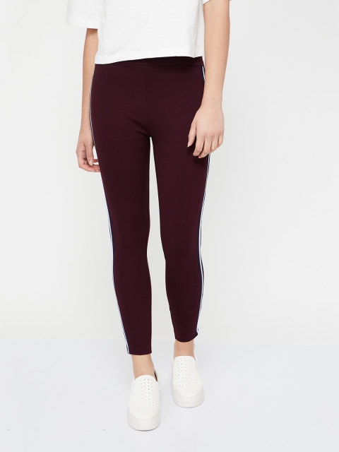 

Ginger by Lifestyle Women Burgundy Solid Skinny Fit Jeggings