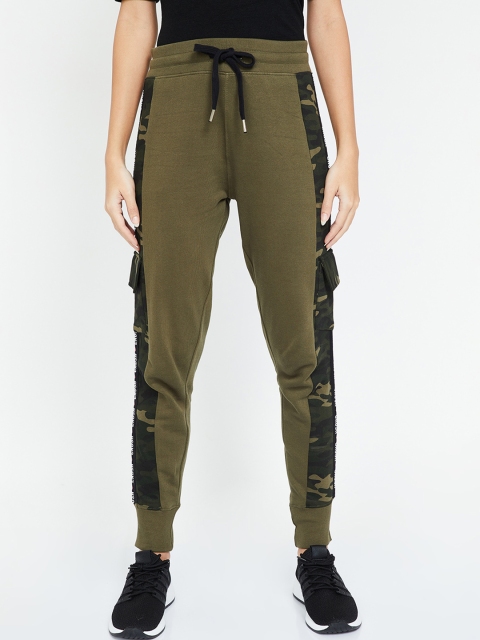 

Ginger by Lifestyle Women Olive Green & Black Printed Regular Fit Joggers