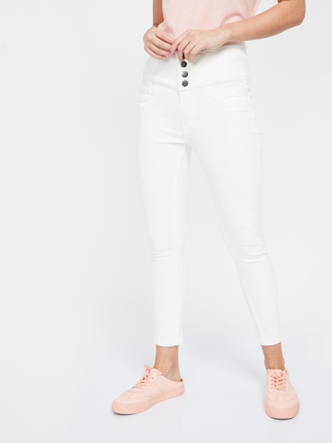 

Ginger by Lifestyle Women White Straight Fit Mid-Rise Clean Look Jeans