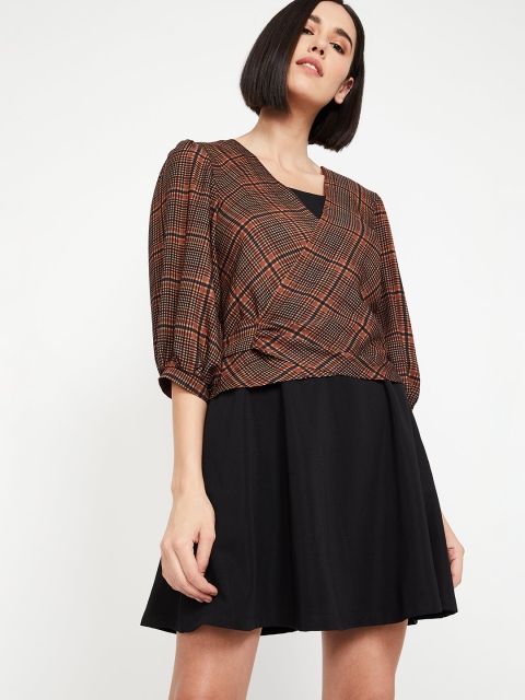 

Ginger by Lifestyle Women Brown Checked Wrap Top