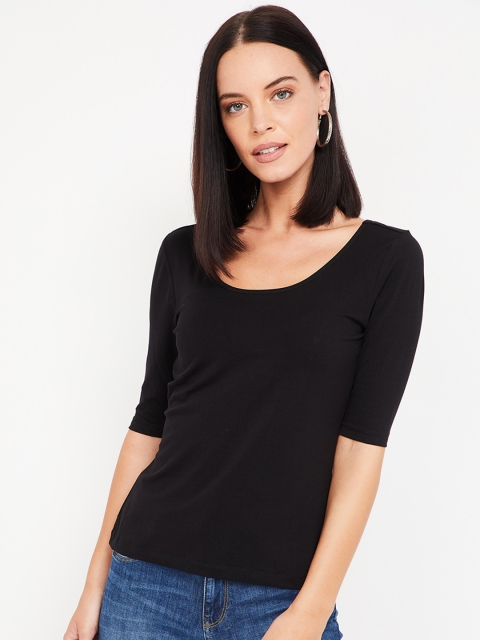 

Ginger by Lifestyle Women Black Solid Scoop Neck T-shirt