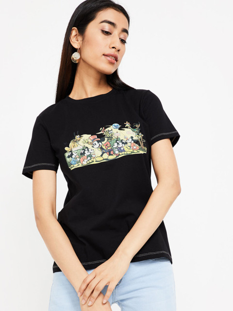 

Ginger by Lifestyle Women Black Mickey and Friends Printed Round Neck T-shirt