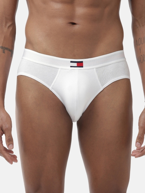 

Tommy Hilfiger Men White Solid Briefs A9AB1132