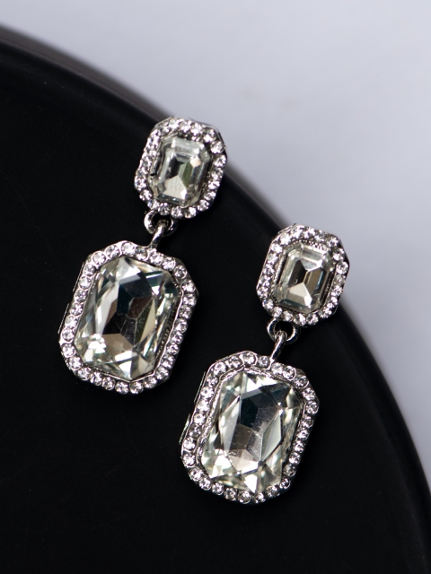

justpeachy Silver-Toned Geometric Drop Earrings
