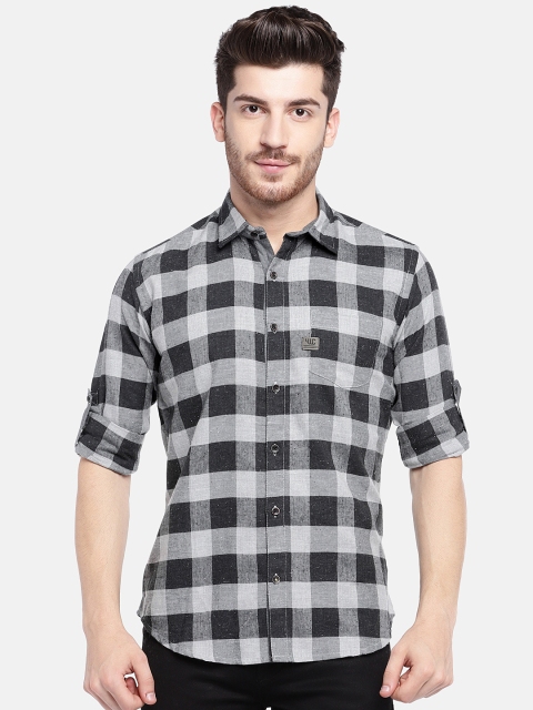 

YWC Men Black & White Regular Fit Checked Casual Shirt