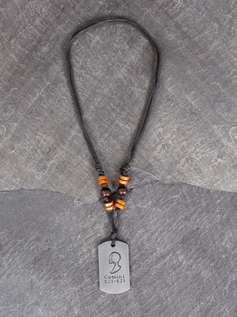 

UNKNOWN by Ayesha Men Silver-Toned & Black Gemini Sign Necklace