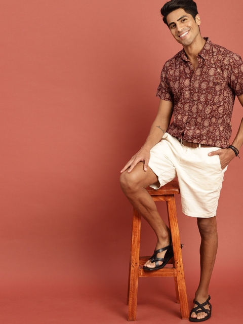 

Taavi Men Maroon & Brown Kalamkari Block Printed Regular Fit Sustainable Shirt with Patch Pocket