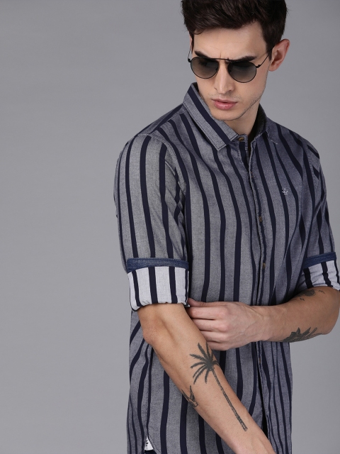 

WROGN Men Navy Blue Striped Slim Fit Casual Shirt