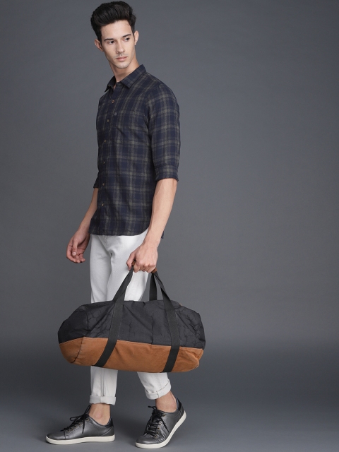 

WROGN Men Navy Blue & Grey Slim Fit Checked Casual Shirt