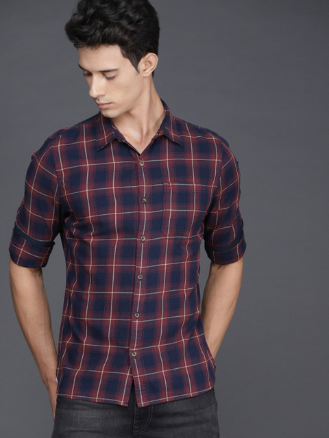 

WROGN Men Navy Blue & Maroon Slim Fit Checked Casual Shirt