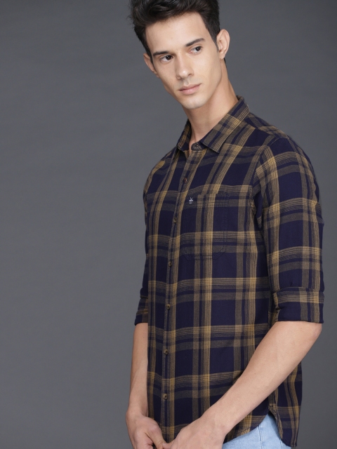 

WROGN Men Navy Blue & Yellow Slim Fit Checked Casual Shirt